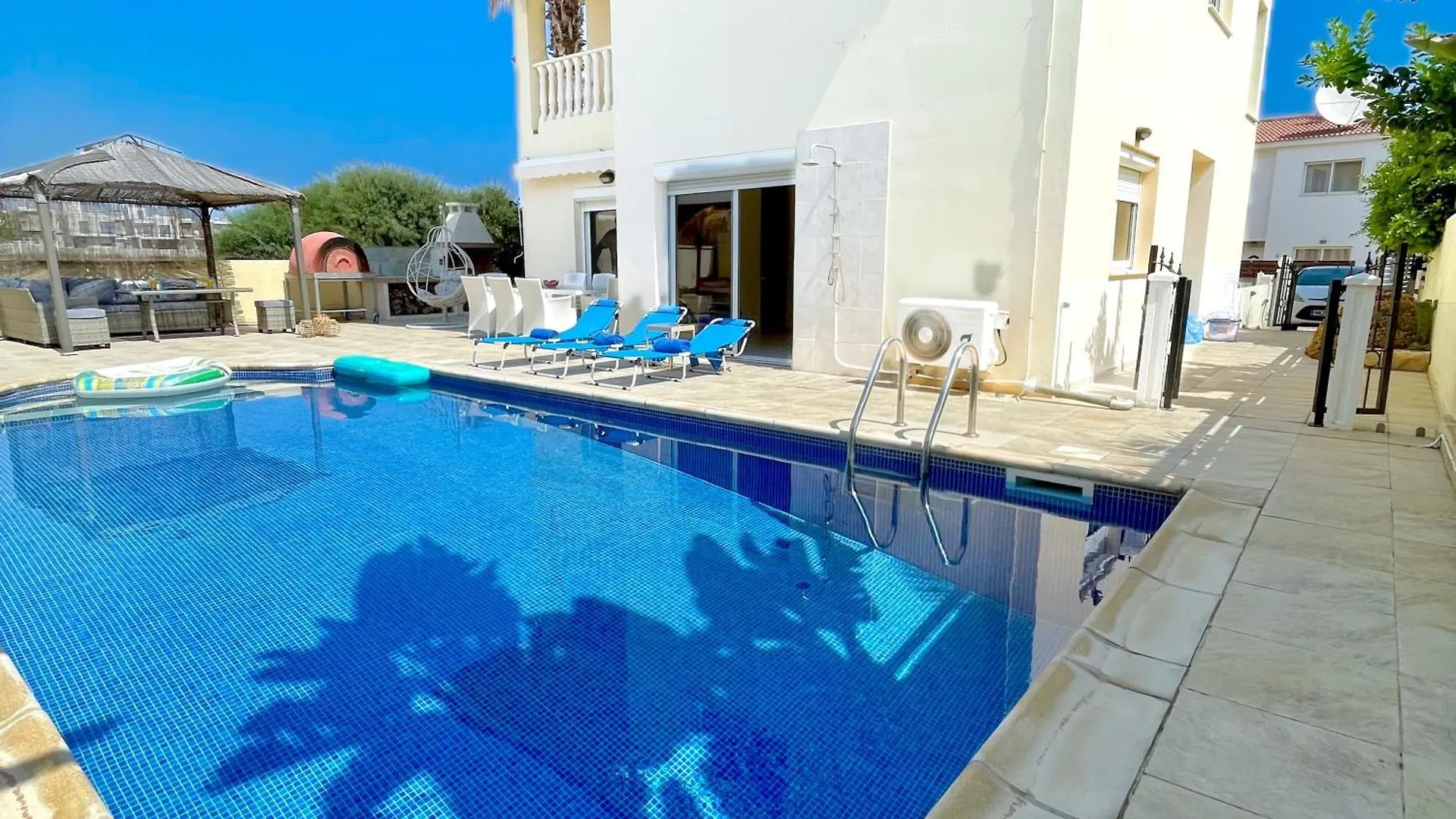 Mediterranean Breeze Villa Protaras